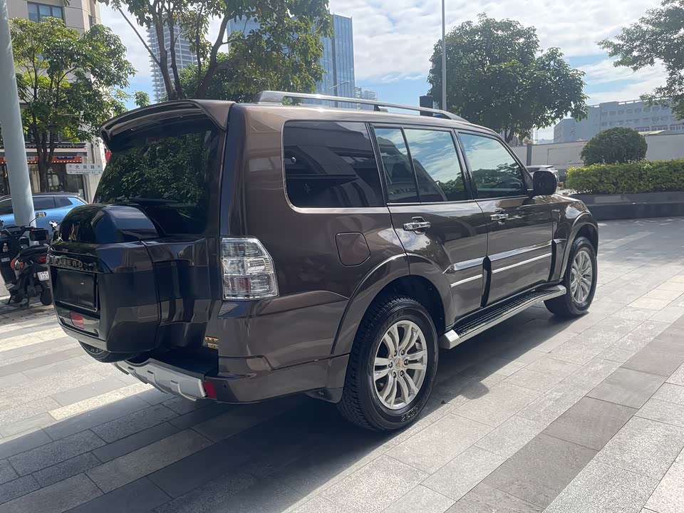 Mitsubishi Pajero