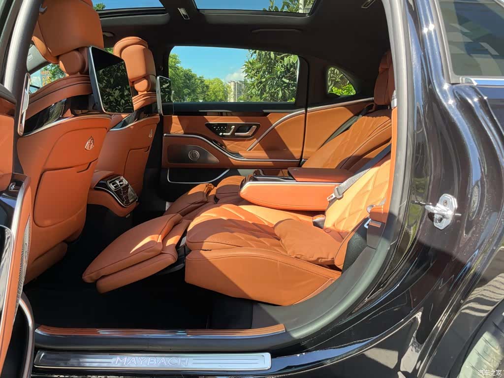 Maybach S-Class, 2024 12
