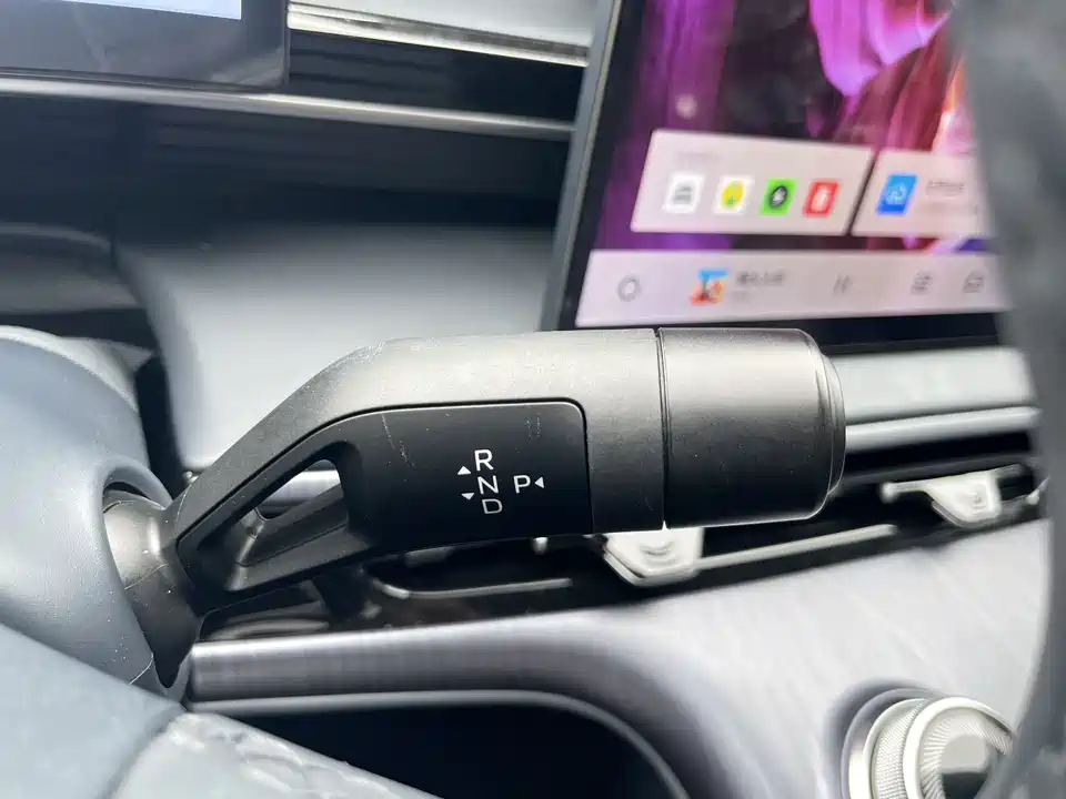 Geely Galaxy Galaxy E5