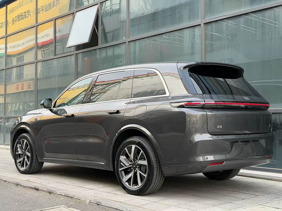 Li Auto Ideal L8
