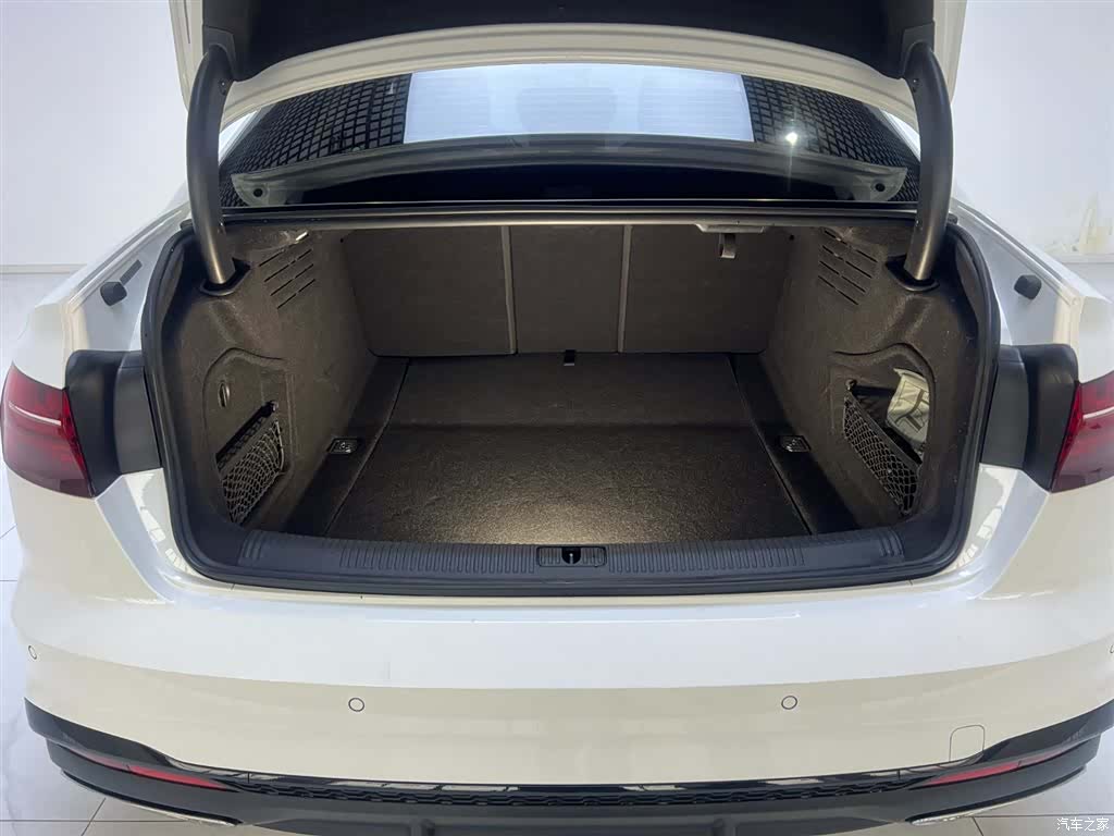 Audi A4L, 2023 6