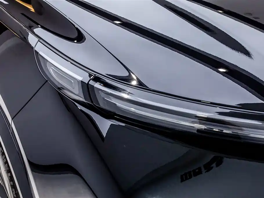 Li Auto Ideal L8