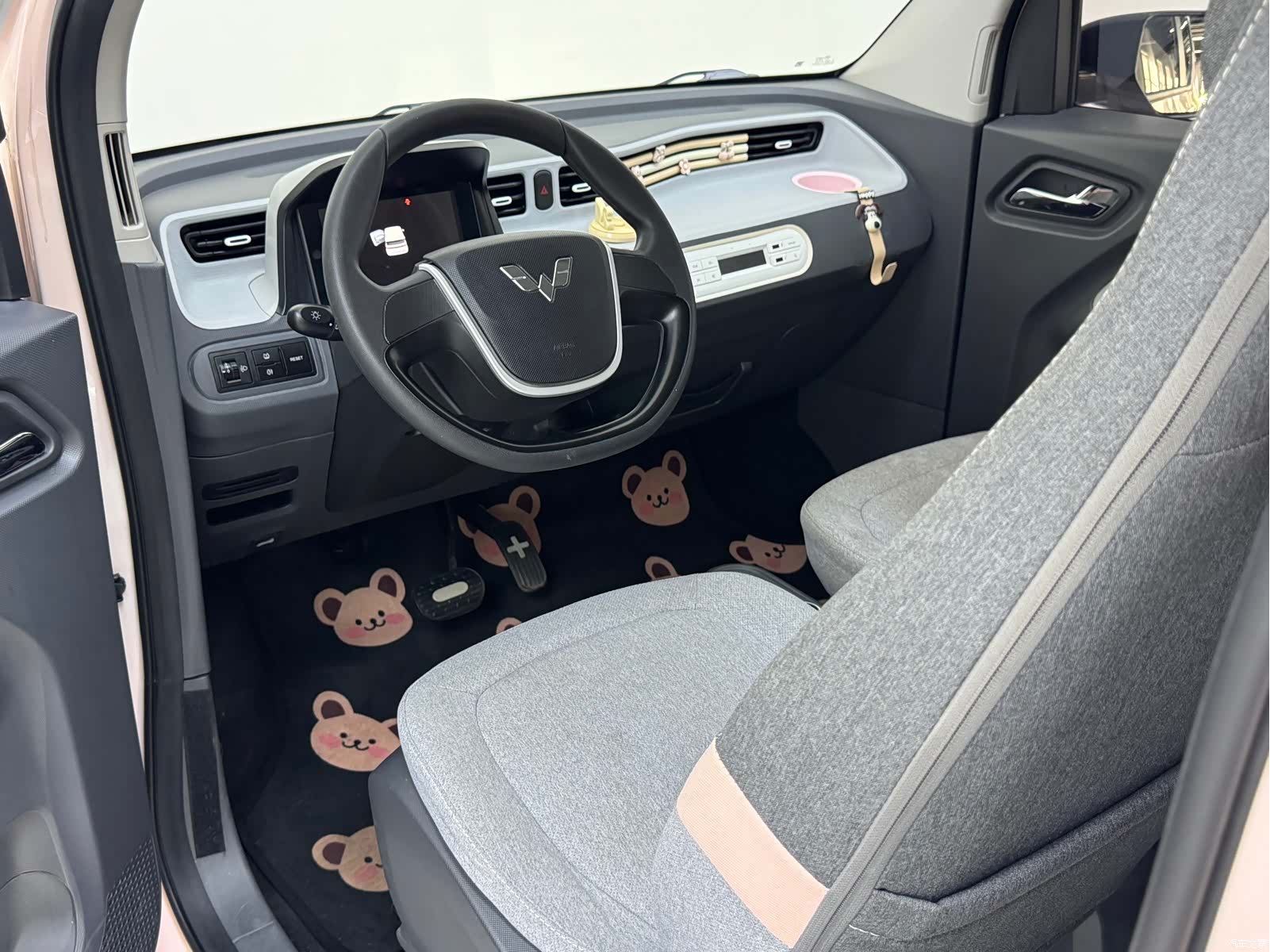 Wuling MINIEV, 2022 10