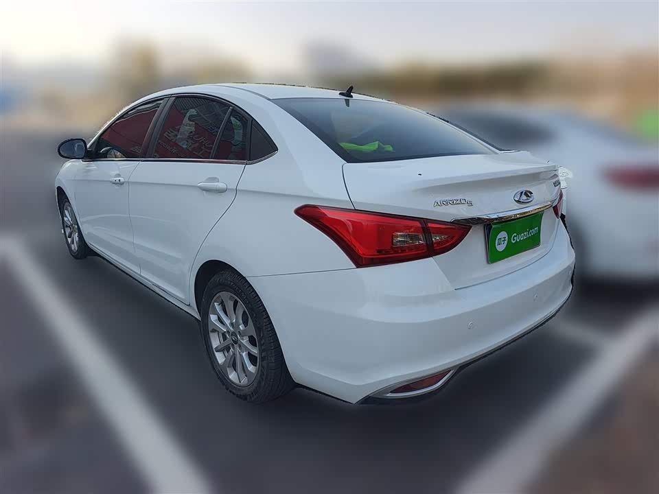Chery Arrizo 5