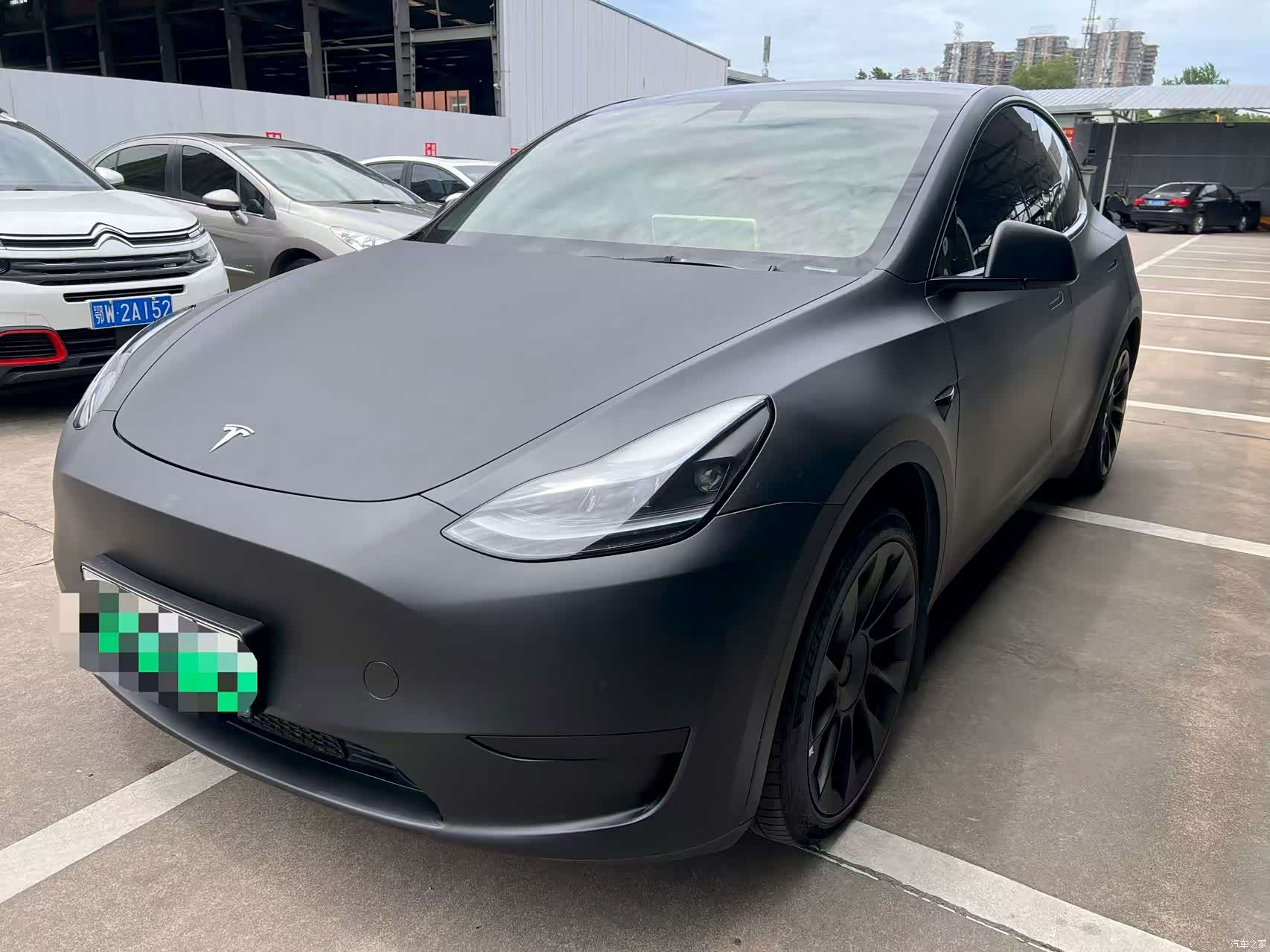 Tesla Model Y, 2023 1