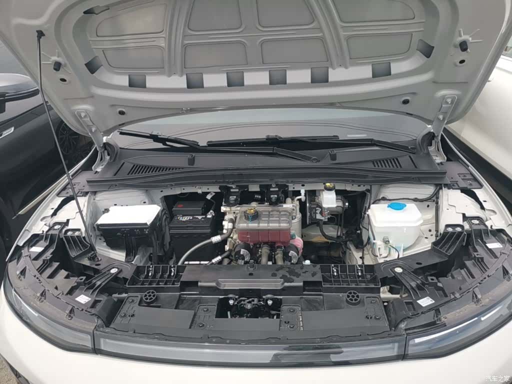 Leapmotor B01, 2025 20