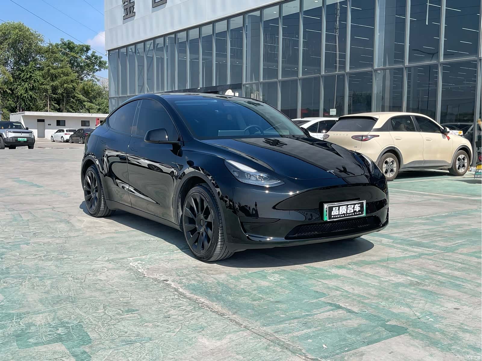Tesla Model Y, 2022 3