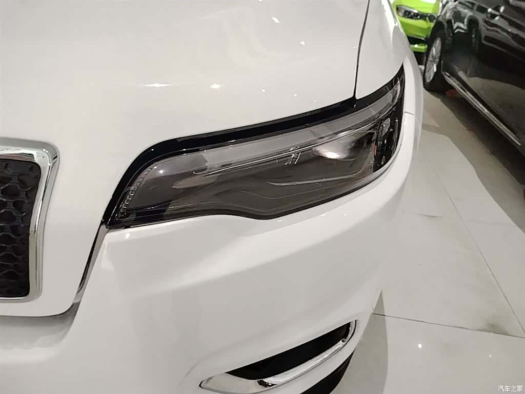 Jeep Cherokee, 2019 23