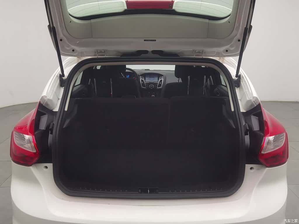 Ford Focus, 2015 16