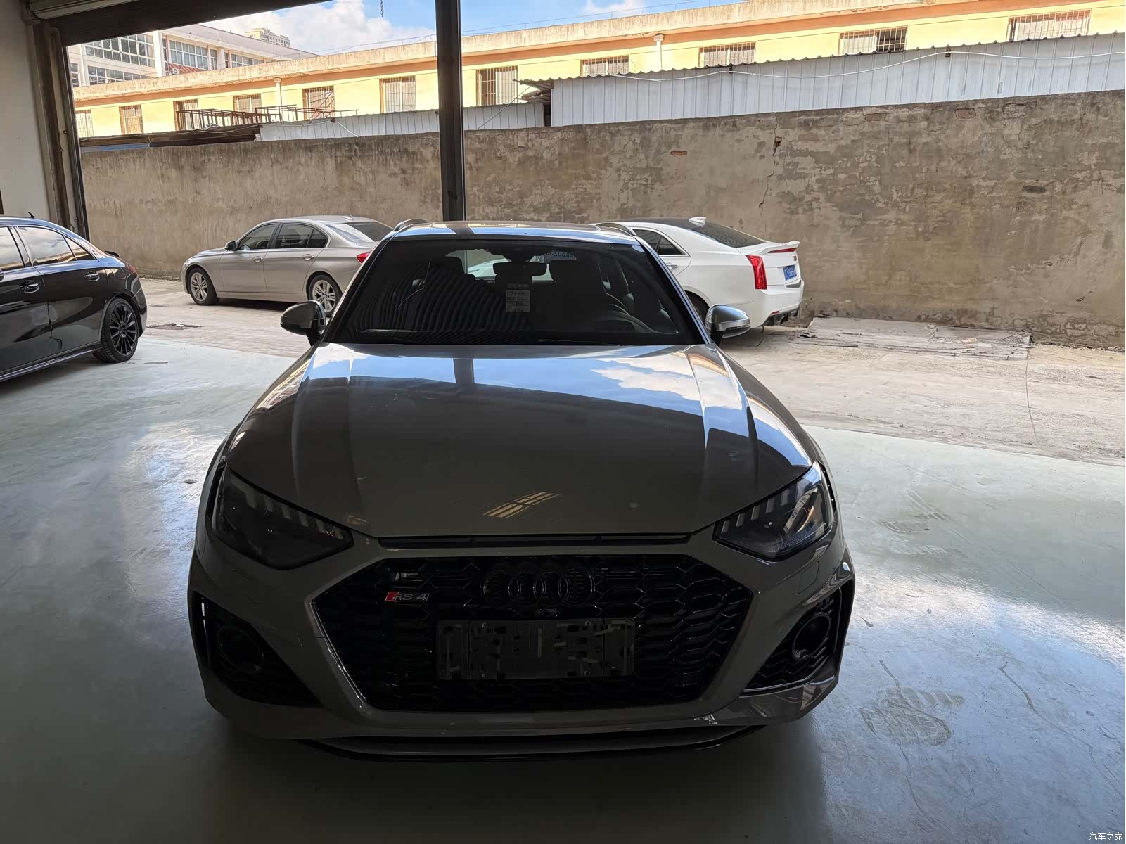 Audi RS4, 2023 2
