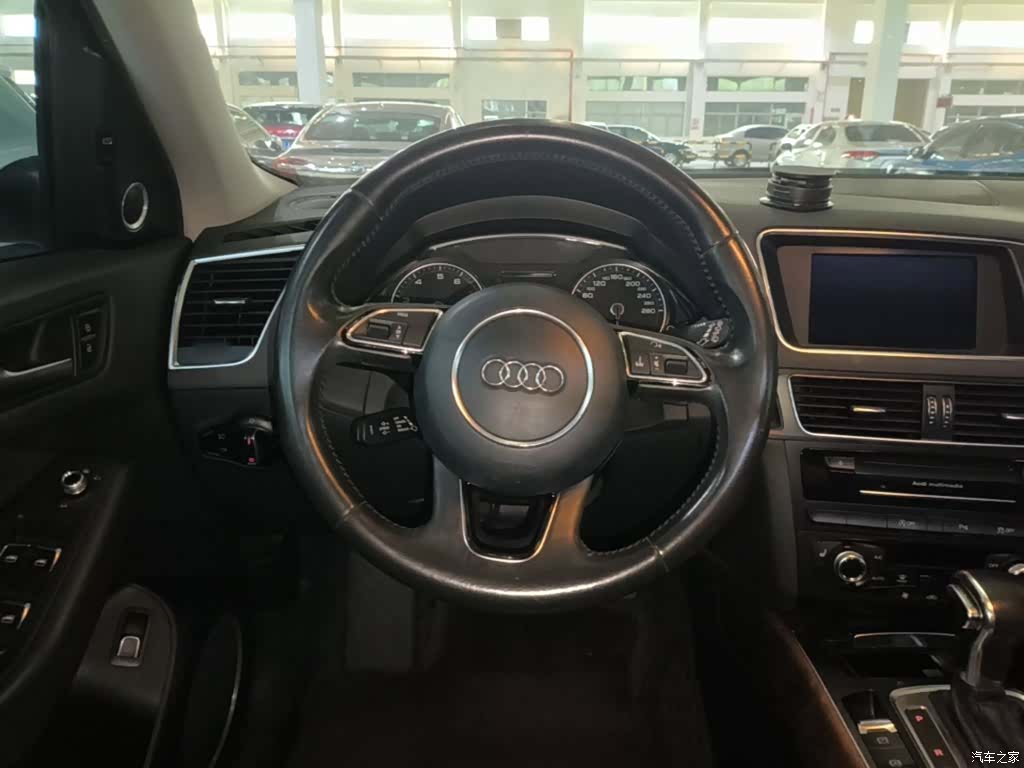 Audi Q5, 2015 11