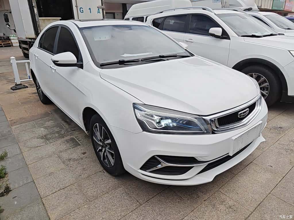 Geely Emgrand, 2021 4