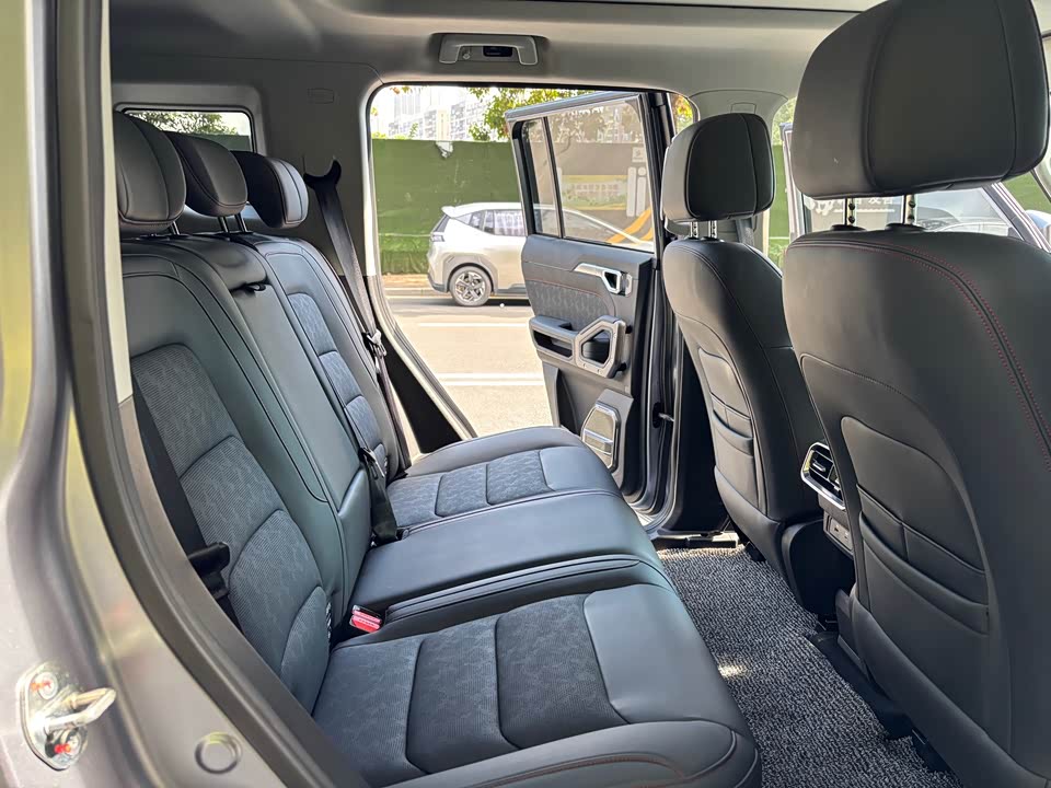 Jetour Jet Traveler C-DM