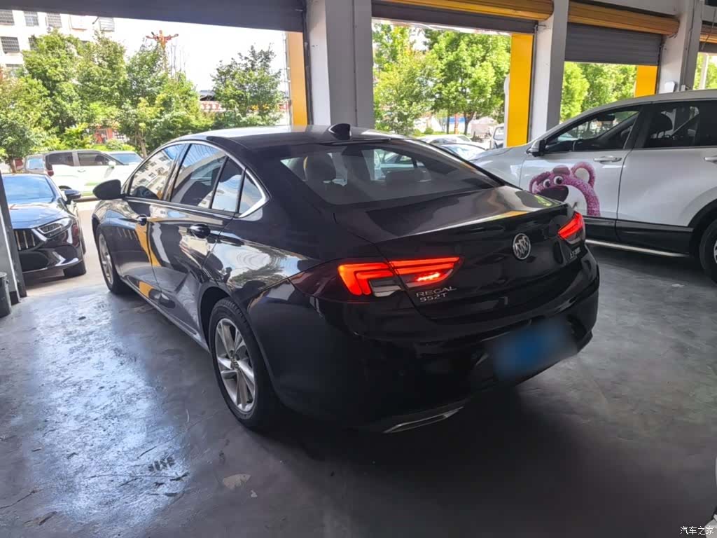 Buick Regal, 2022 все фото