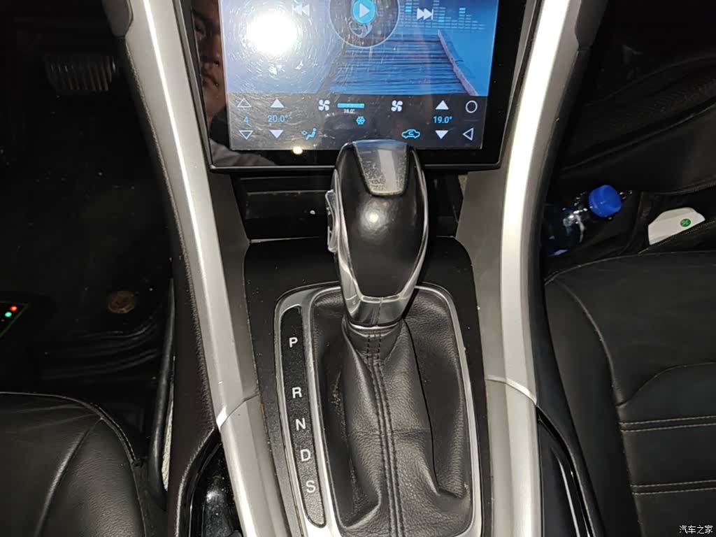 Ford Mondeo, 2016 14