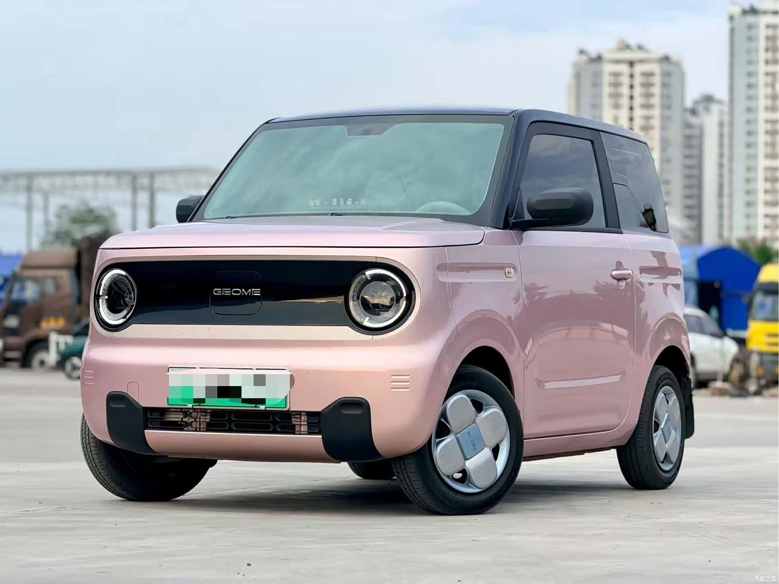 Geely Panda, 2023 1