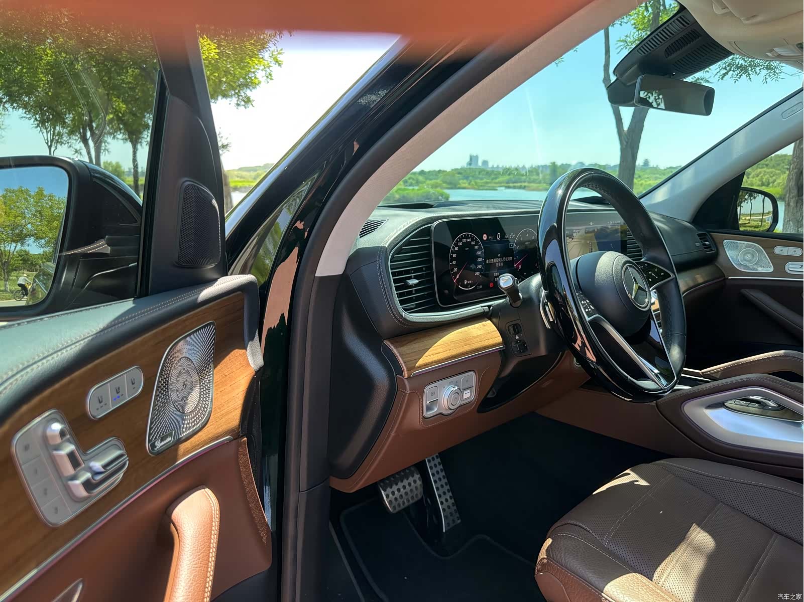 Mercedes-Benz GLS, 2024 все фото