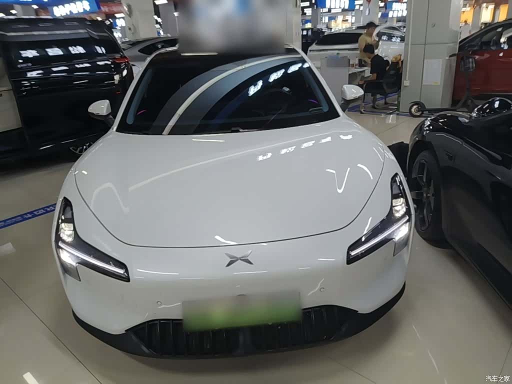 Xpeng Mona M03, 2024 3