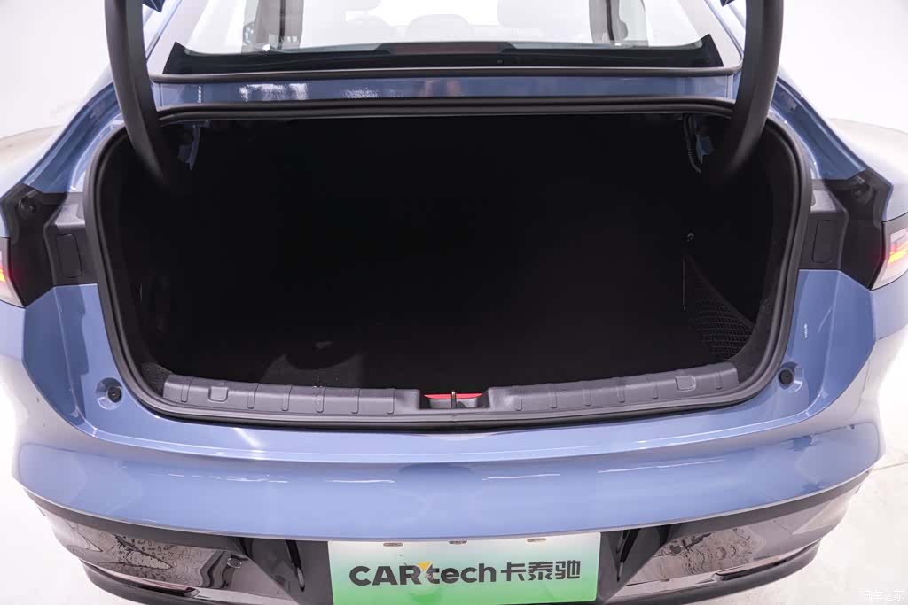 Leapmotor B01, 2025 15