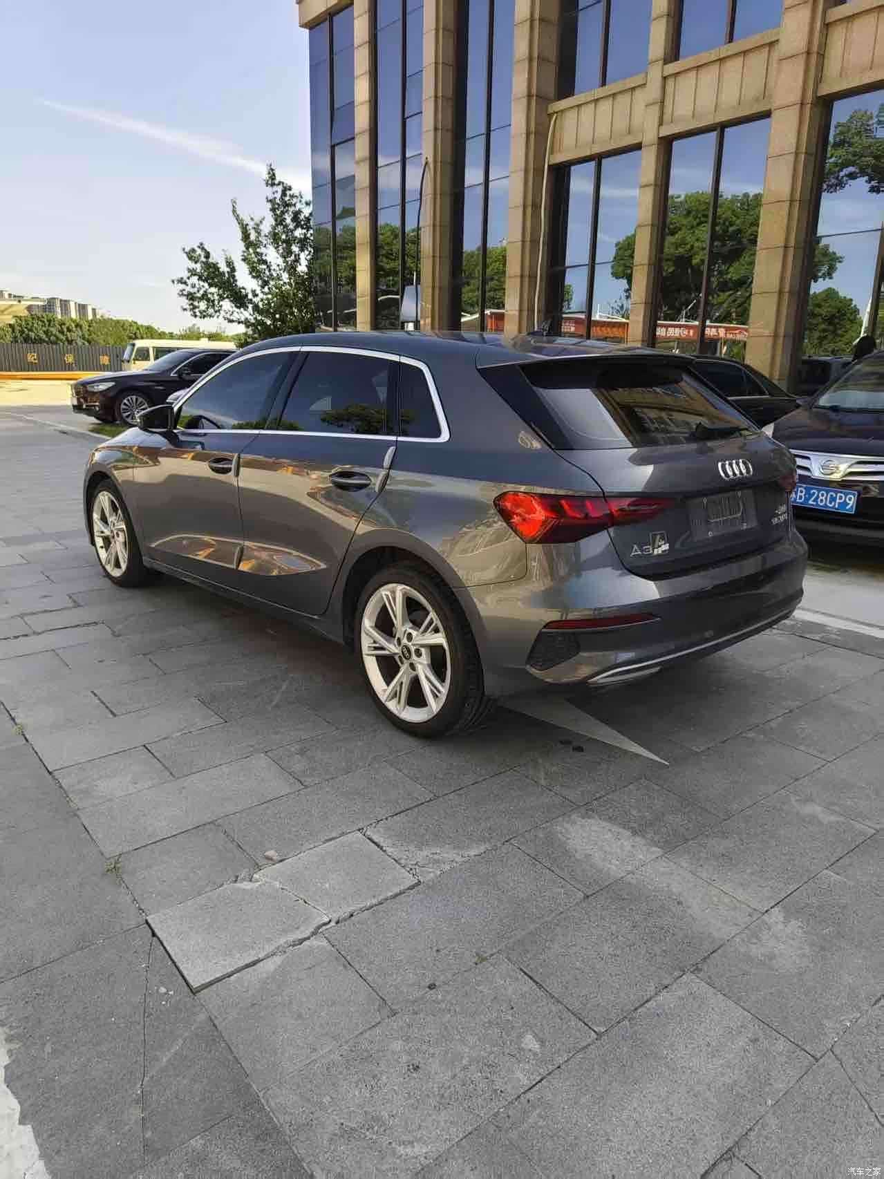 Audi A3, 2023 все фото
