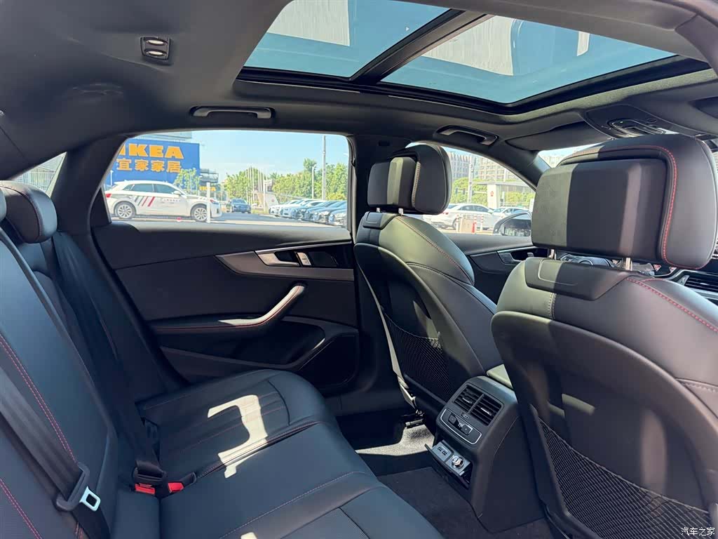 Audi A4L, 2026 6