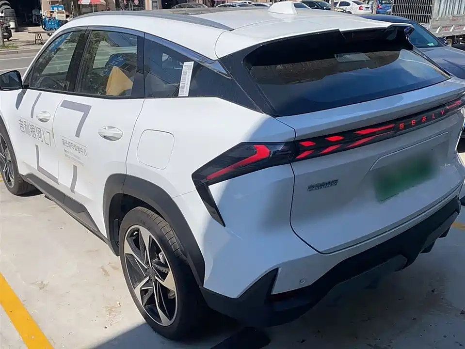 Geely Galaxy Galaxy L7