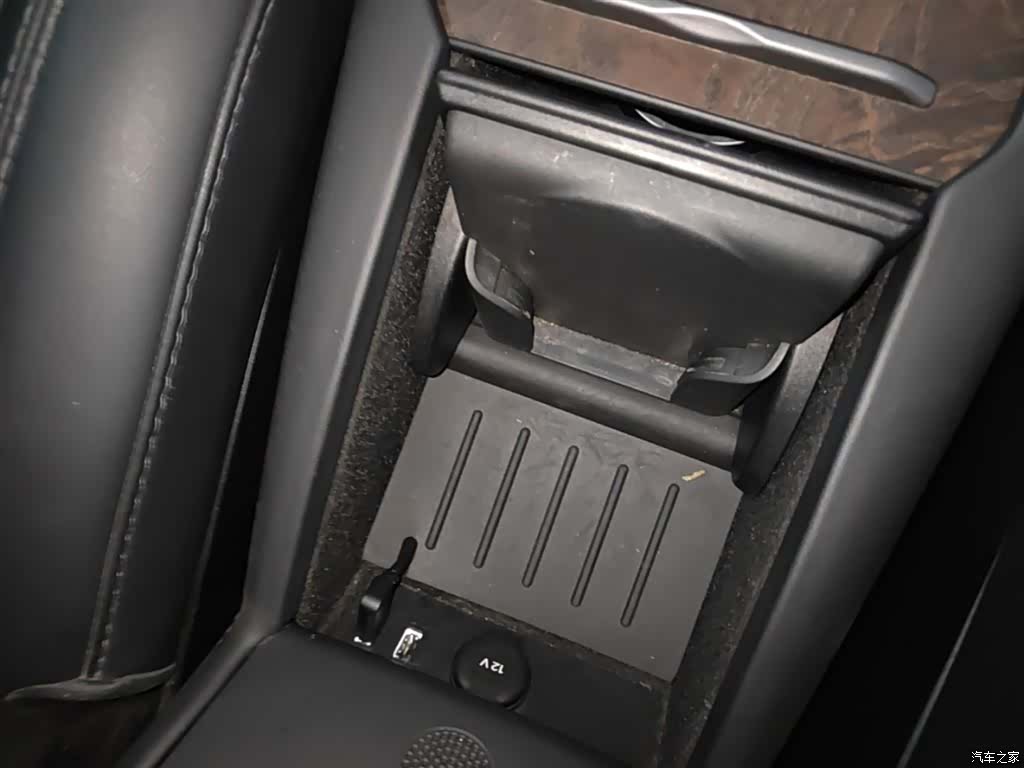 Tesla Model X, 2019 9