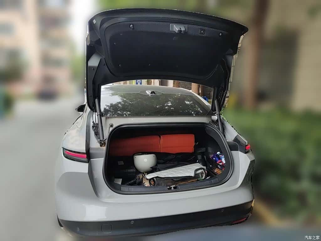 NIO ET5, 2023 10