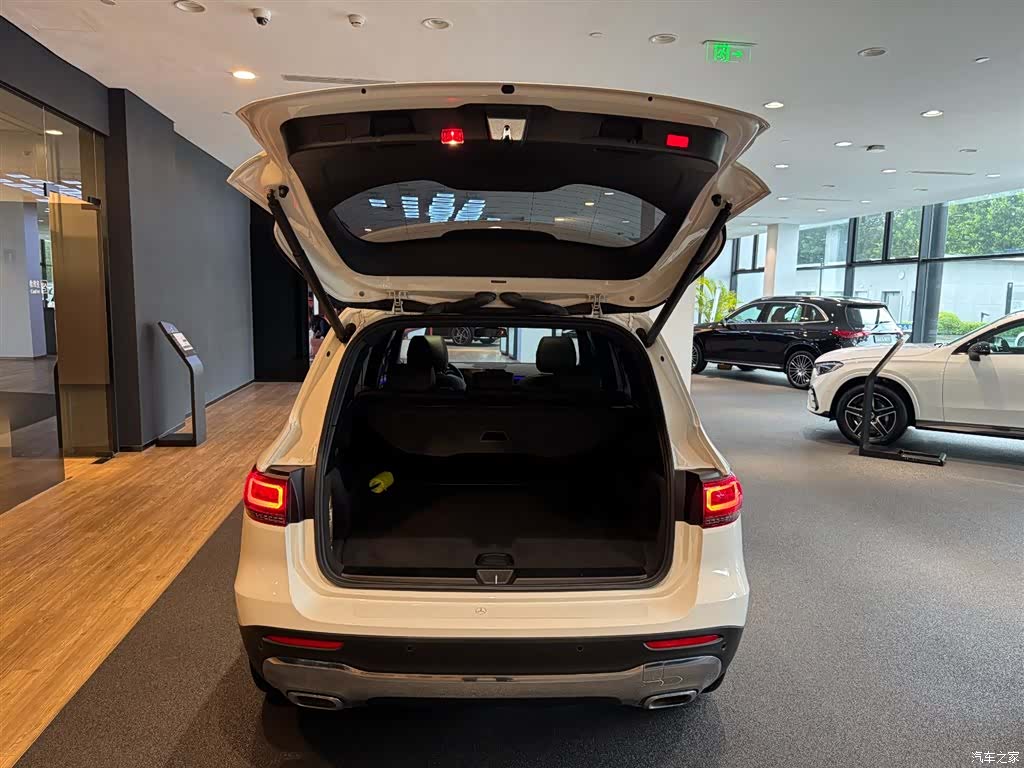 Mercedes-Benz GLB, 2023 10
