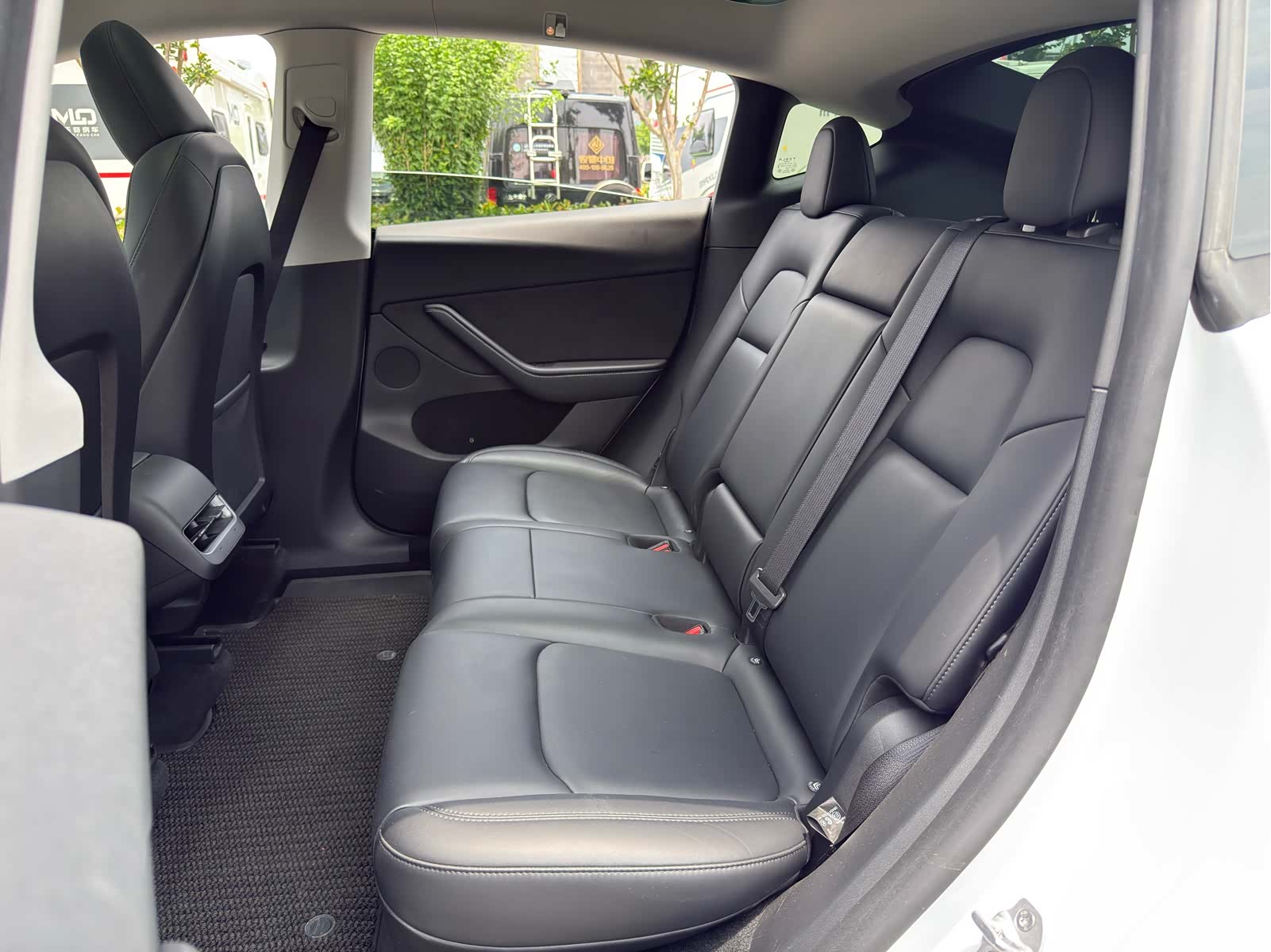 Tesla Model Y, 2024 11