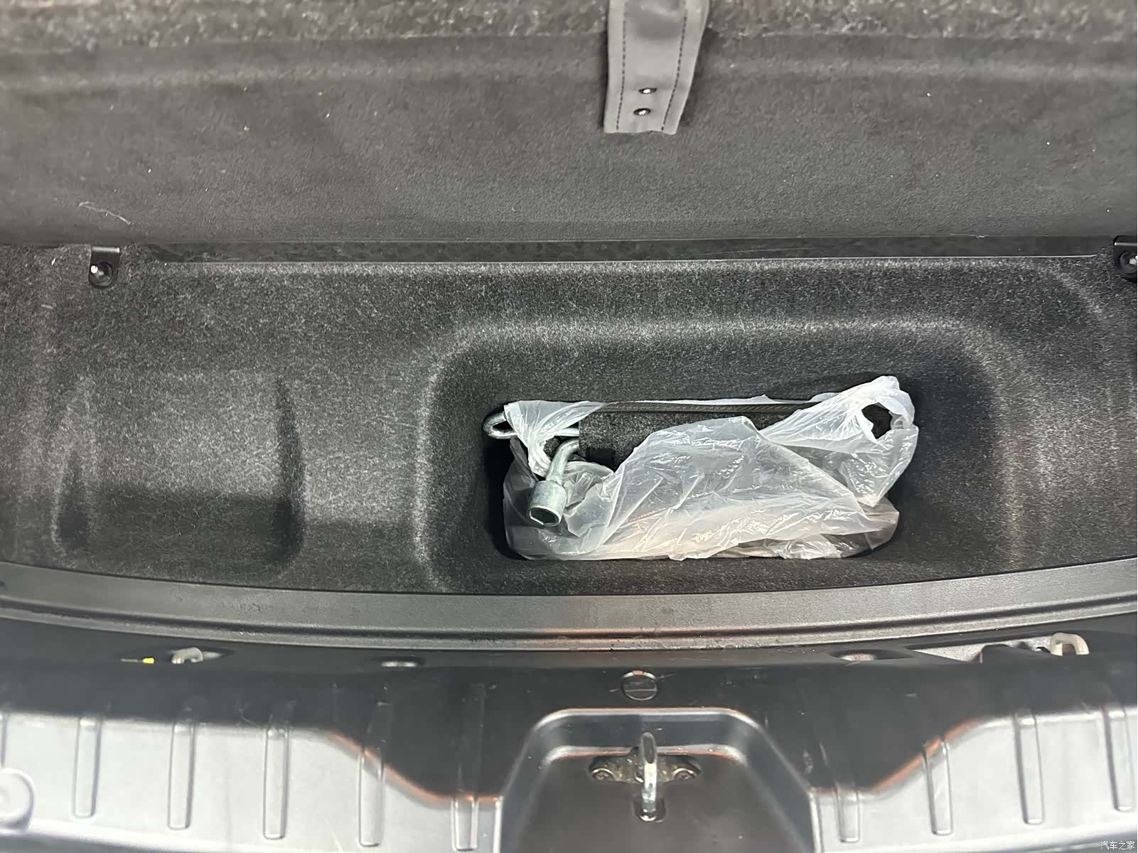 BMW 5 Series, 2012 26