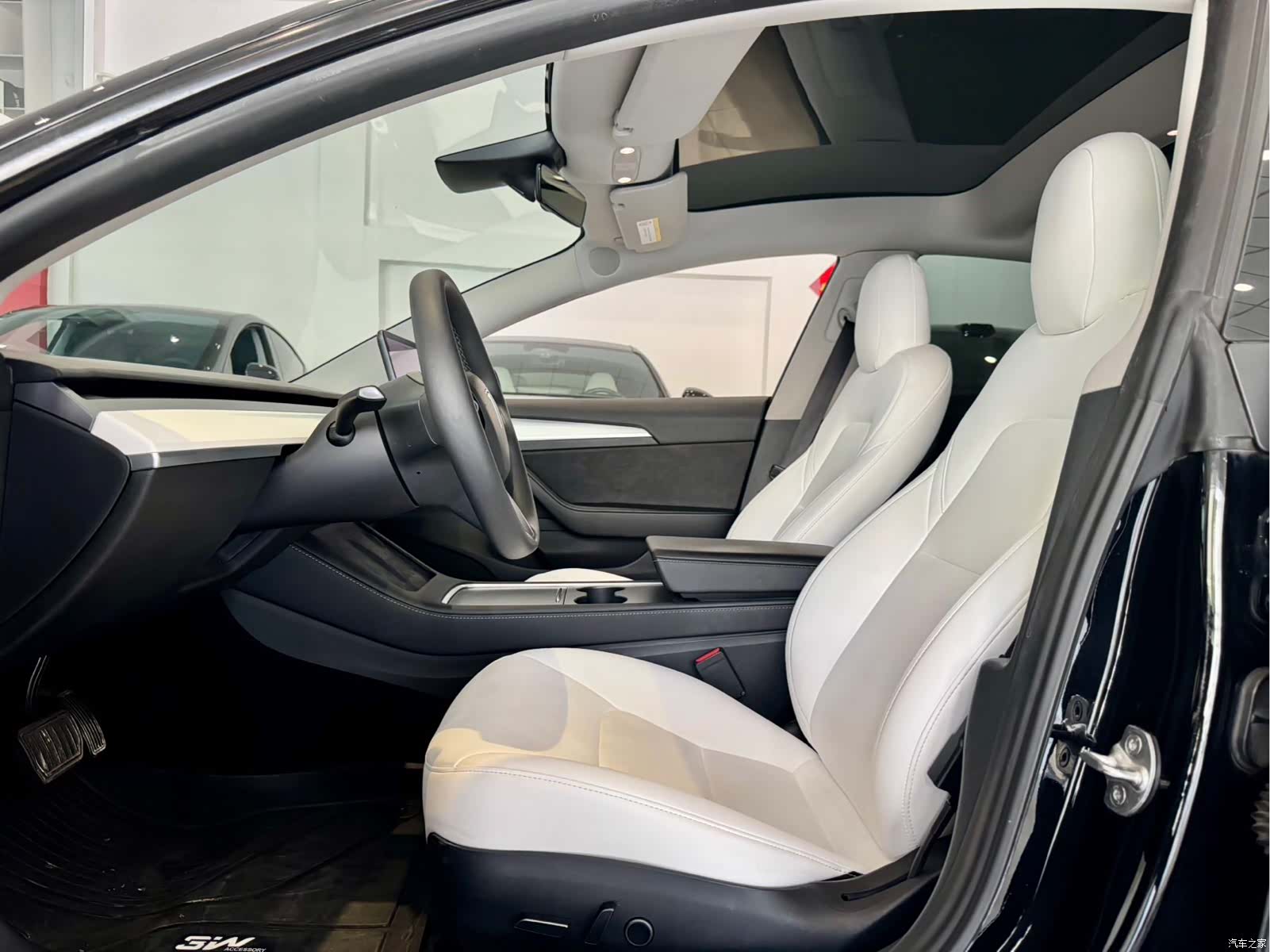 Tesla Model 3, 2021 все фото