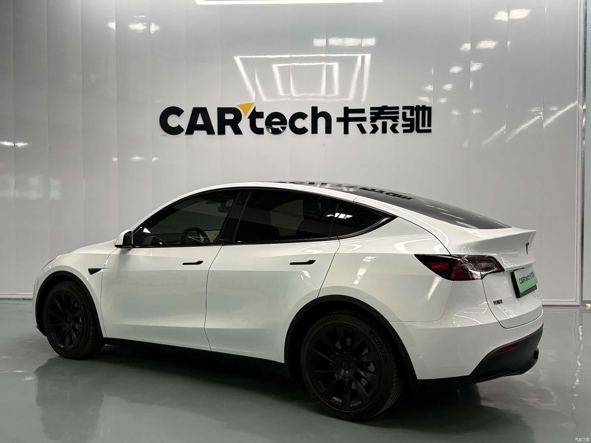 Tesla Model Y, 2024 21