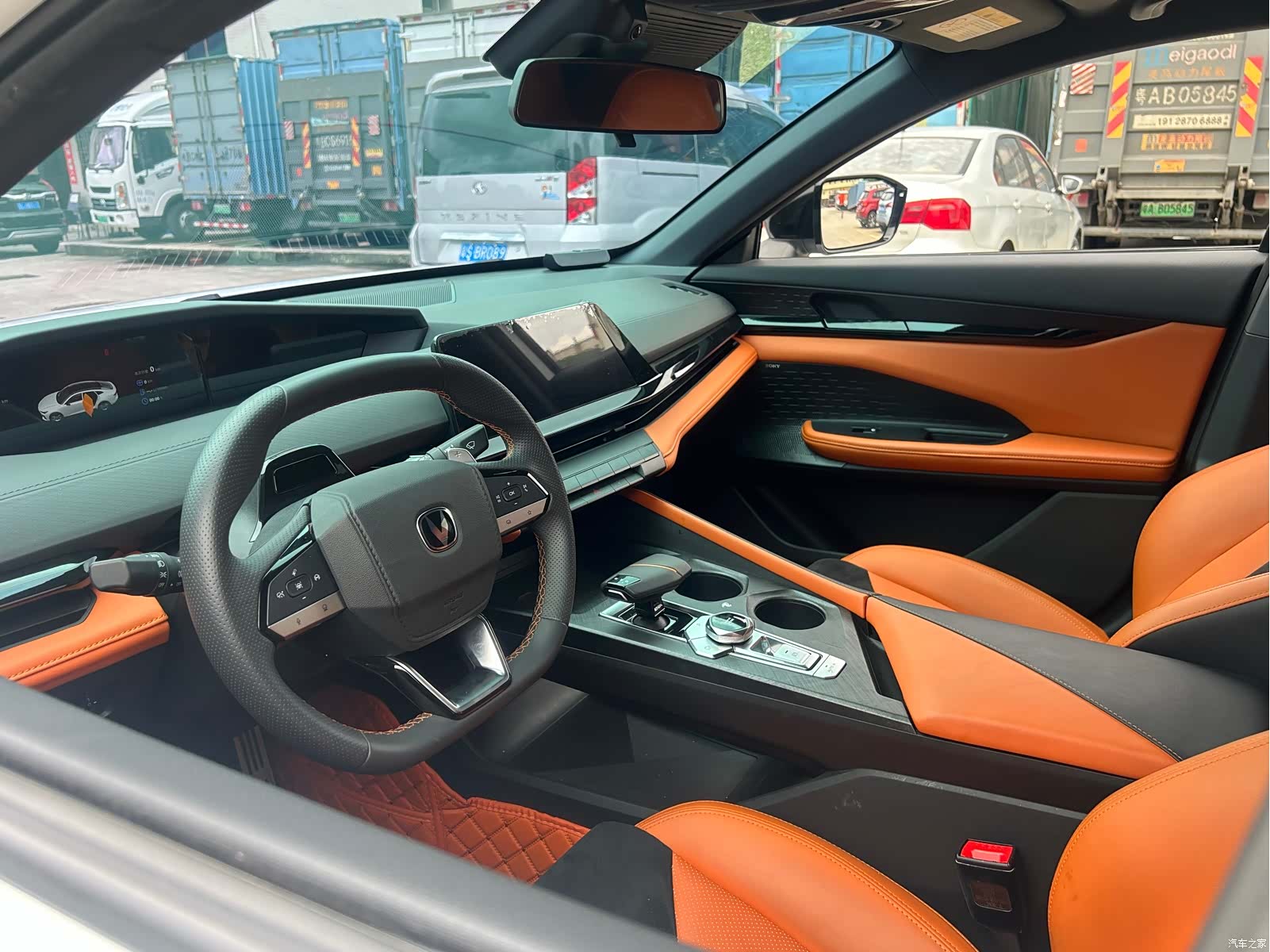Changan UNI-V, 2025 11
