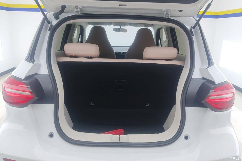 Leapmotor T03, 2025 4