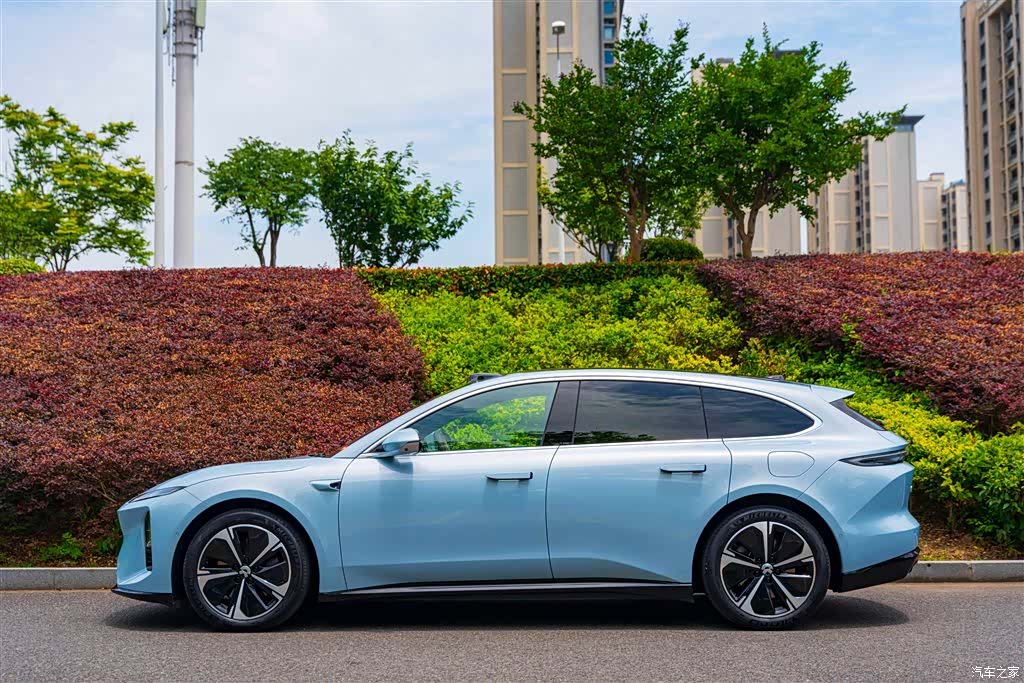NIO ET5, 2025 8