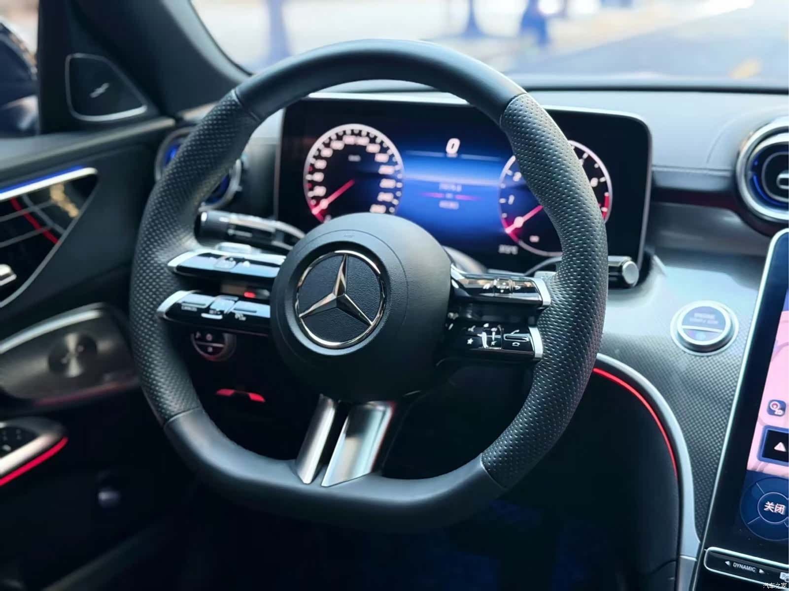 Mercedes-Benz C-Class, 2023 14
