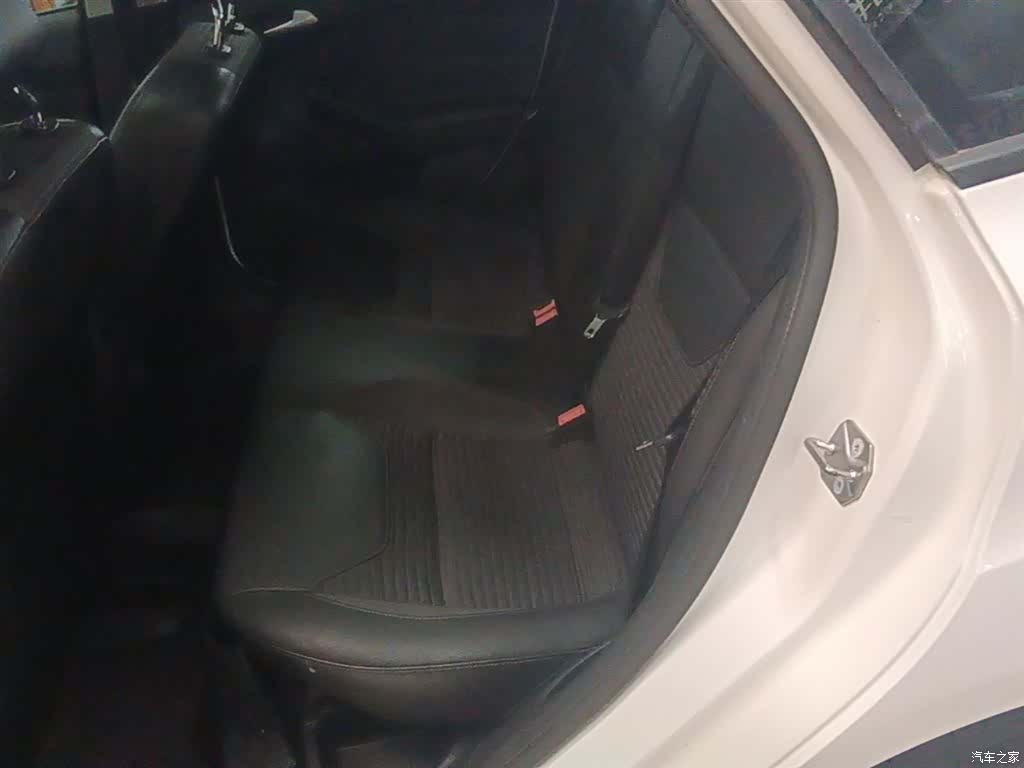 Ford Focus, 2015 17