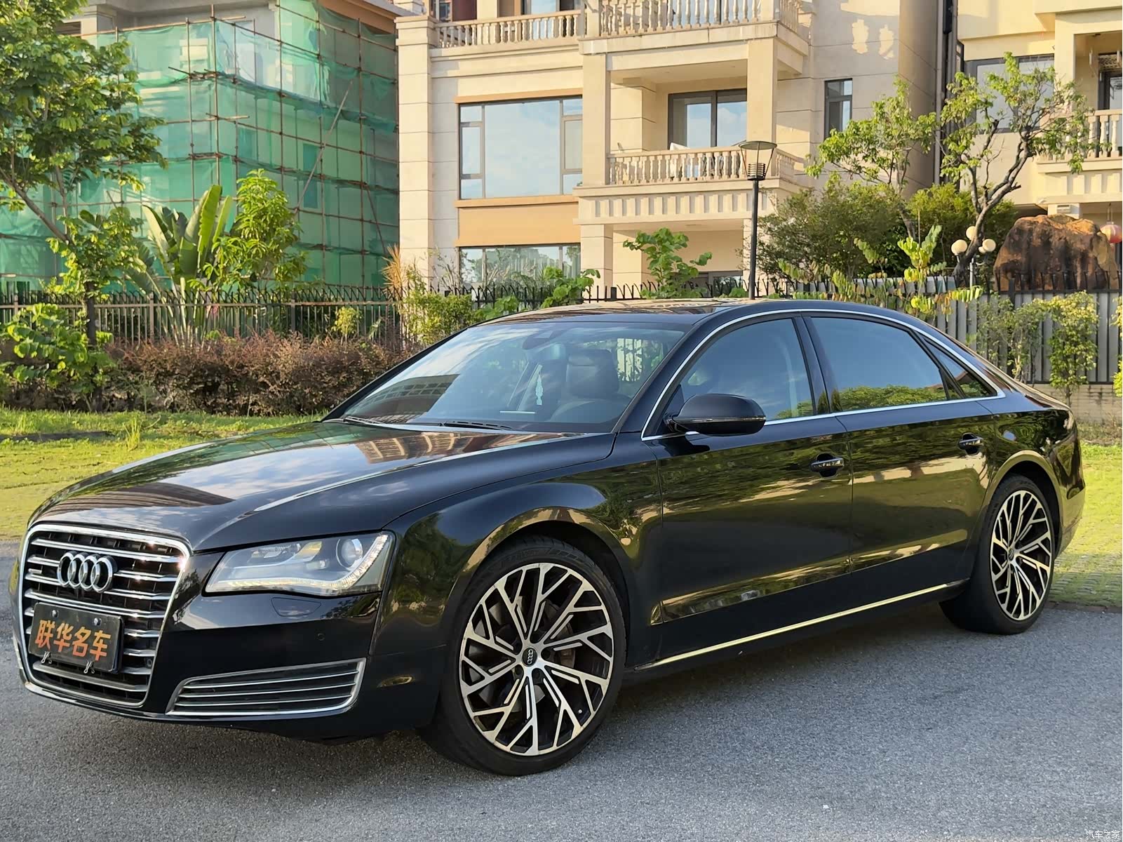 Audi A8L, 2013 1