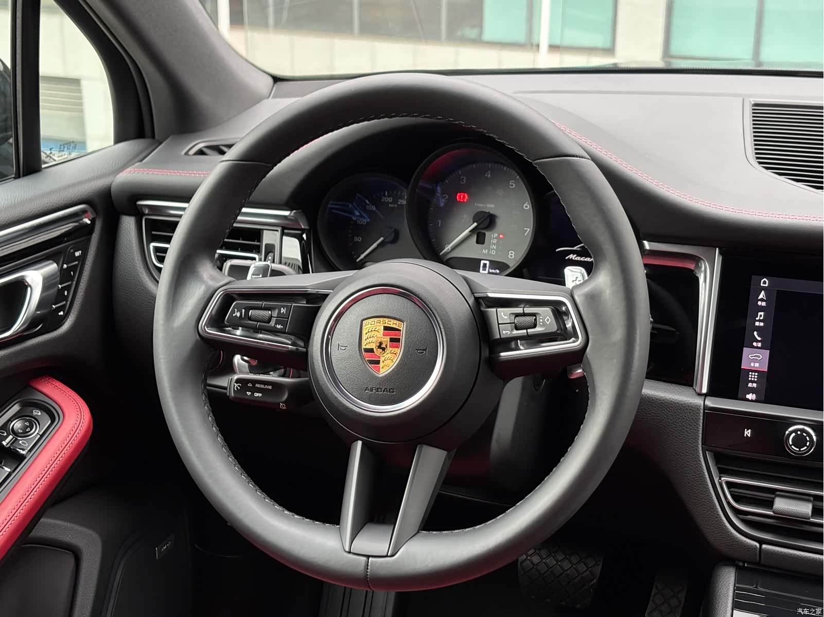 Porsche Macan, 2022 14