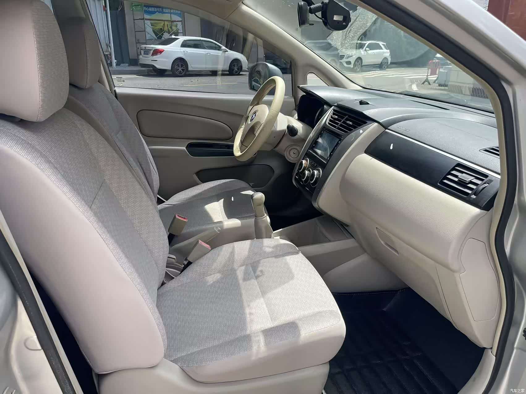 Nissan D50, 2016 9