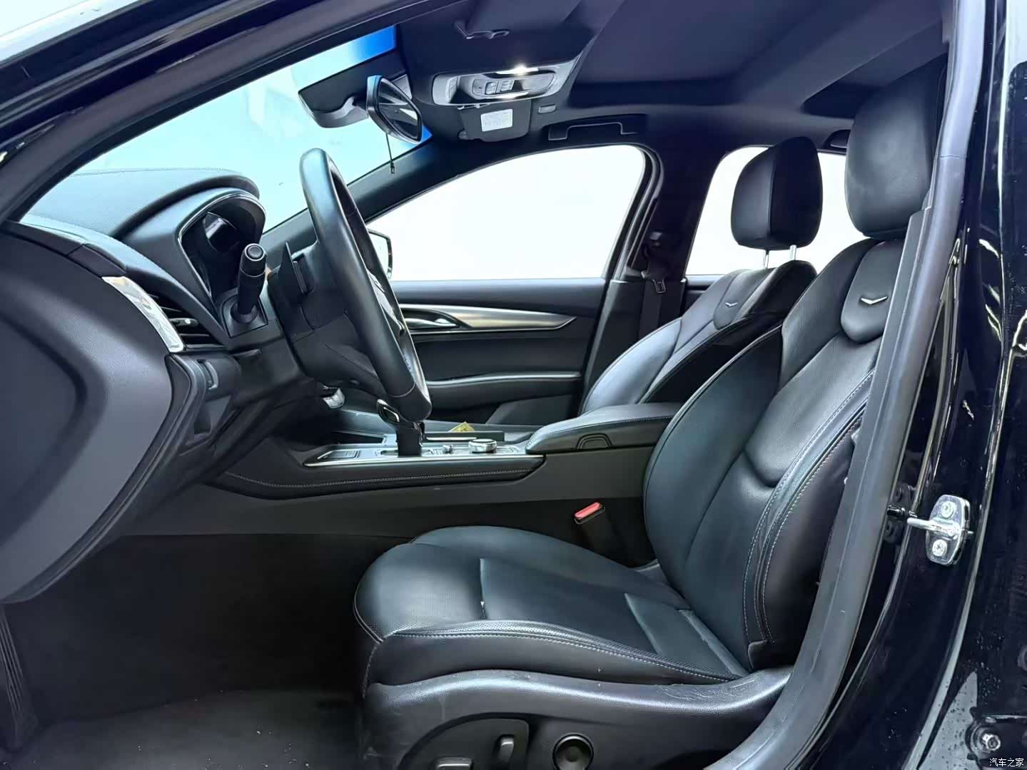Cadillac CT5, 2022 4