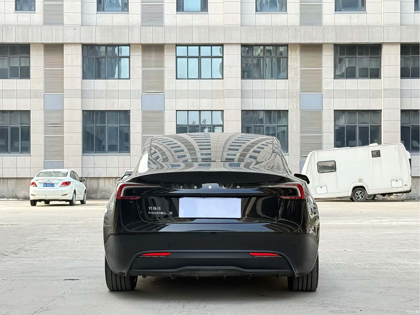 Tesla Model 3, 2024 8