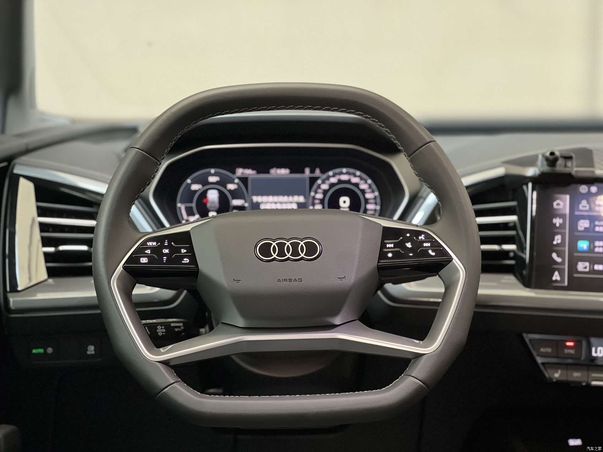 Audi Q4 e-tron, 2024 7