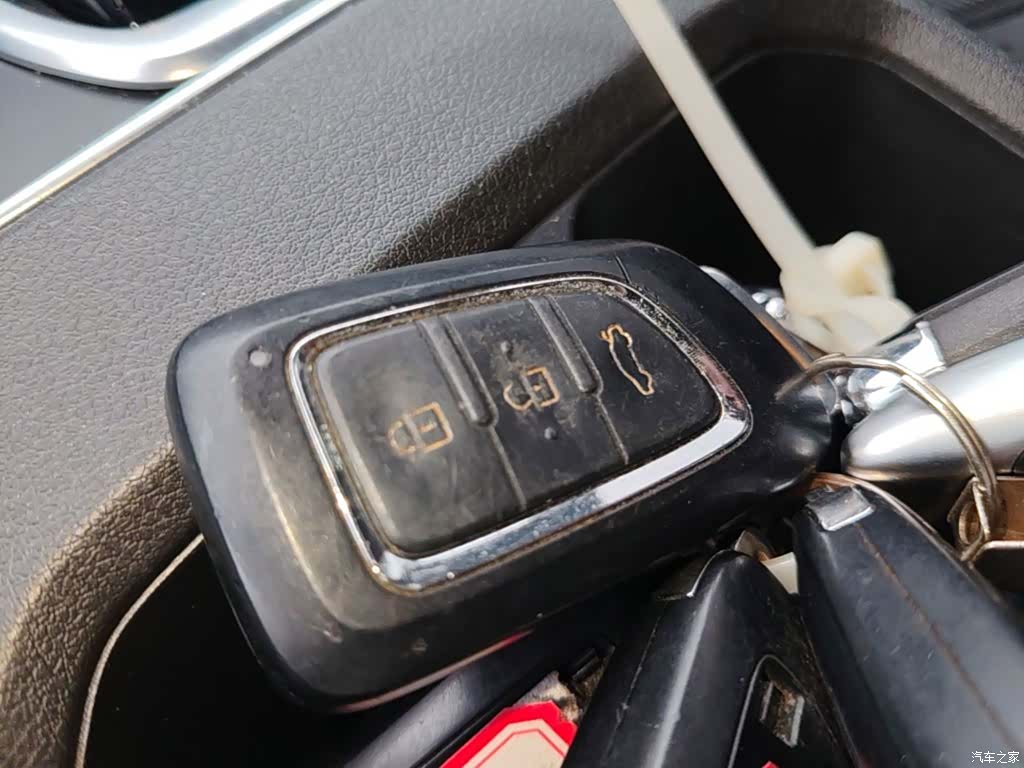 DongFeng E70, 2023 9