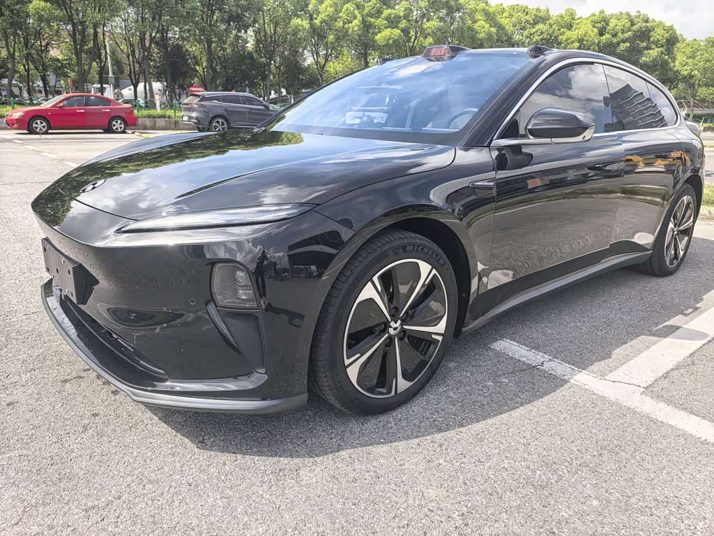 NIO ET5