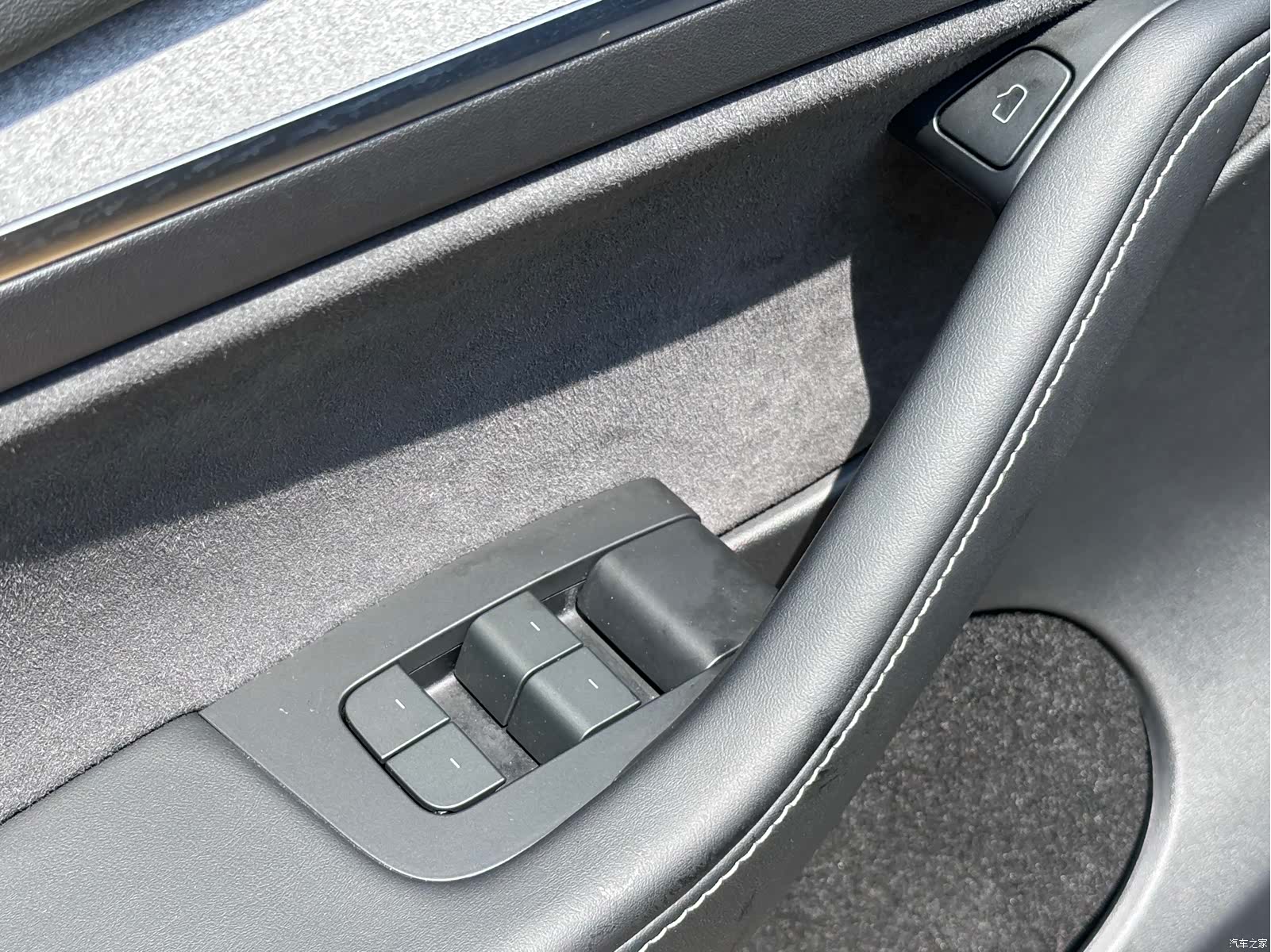 Tesla Model Y, 2024 22