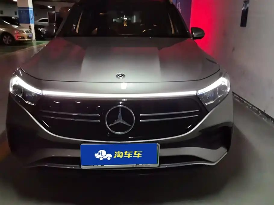 Mercedes-Benz EQB Mercedes-Benz EQB