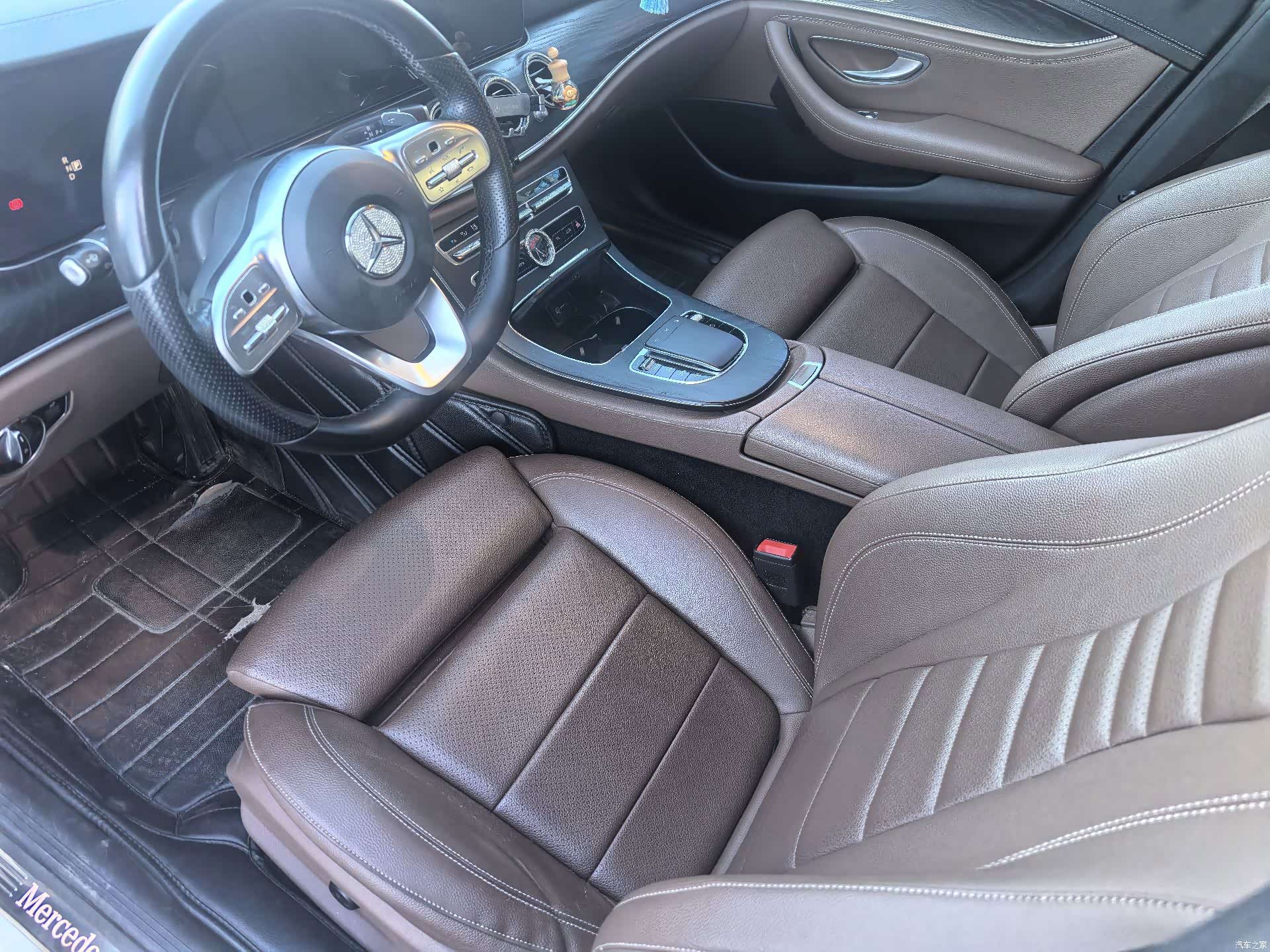 Mercedes-Benz E-Class, 2019 9