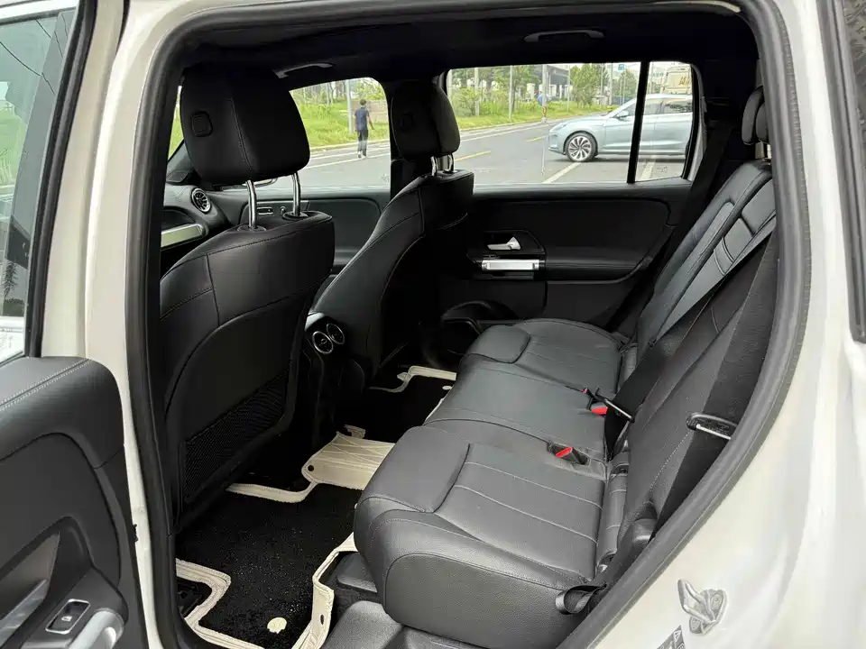 Mercedes-Benz EQB Mercedes-Benz EQB